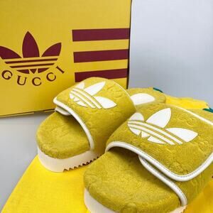 NIB Gucci x Adidas GG Platform Sandal Size 40 Slides Yellow